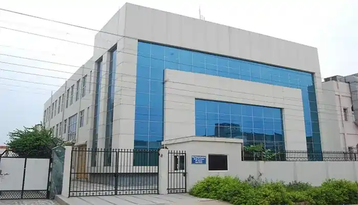 Factory space for rent in noida